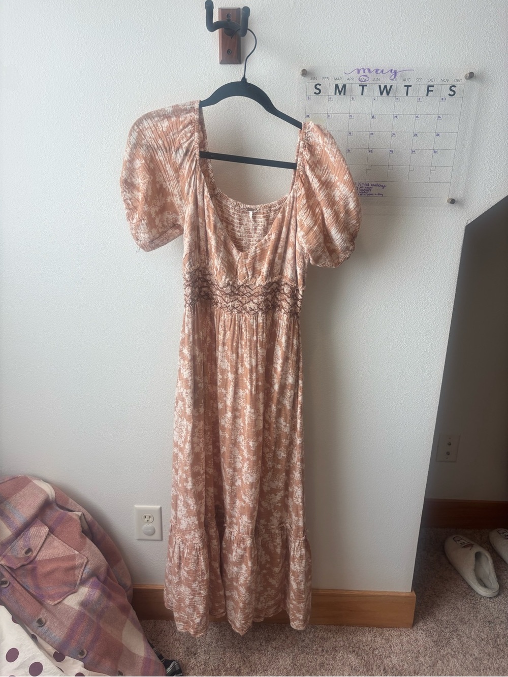 Free people Women's Puff-Sleeve Floral Maxi Dress in Beige